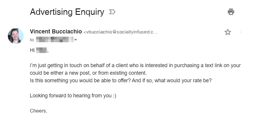 Email from Vincent Bucciacchio about text link advertising inquiry.
